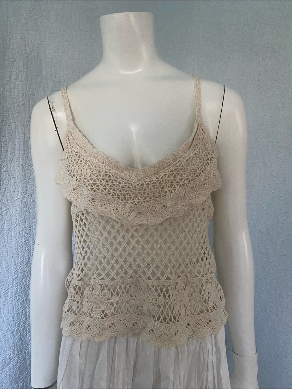 LF Native Rose NEW Cream Crochet Knit Camisole Tank Top Small Medium Boho Evie